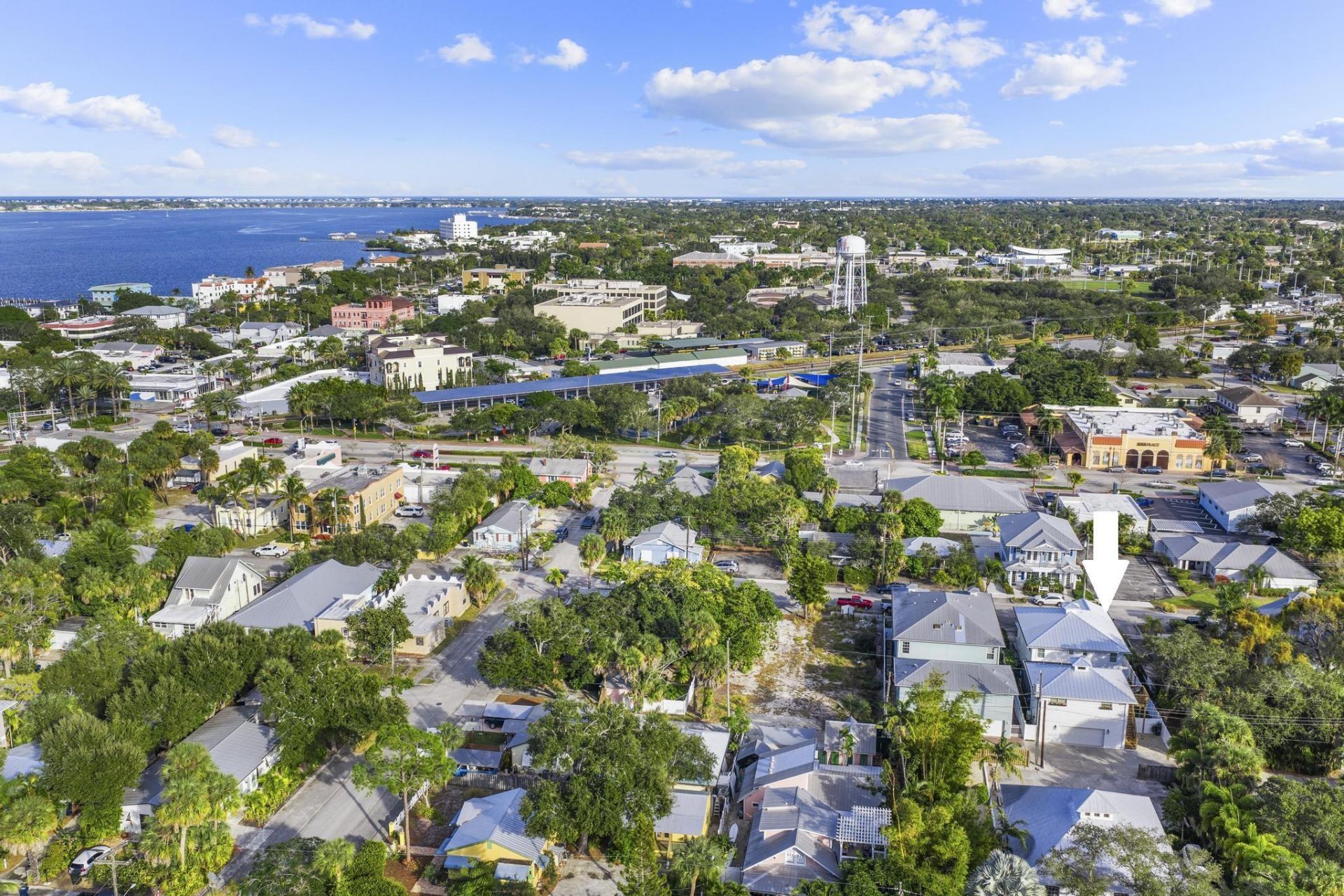 516 SW Camden Avenue, Stuart, FL 34994 Photo