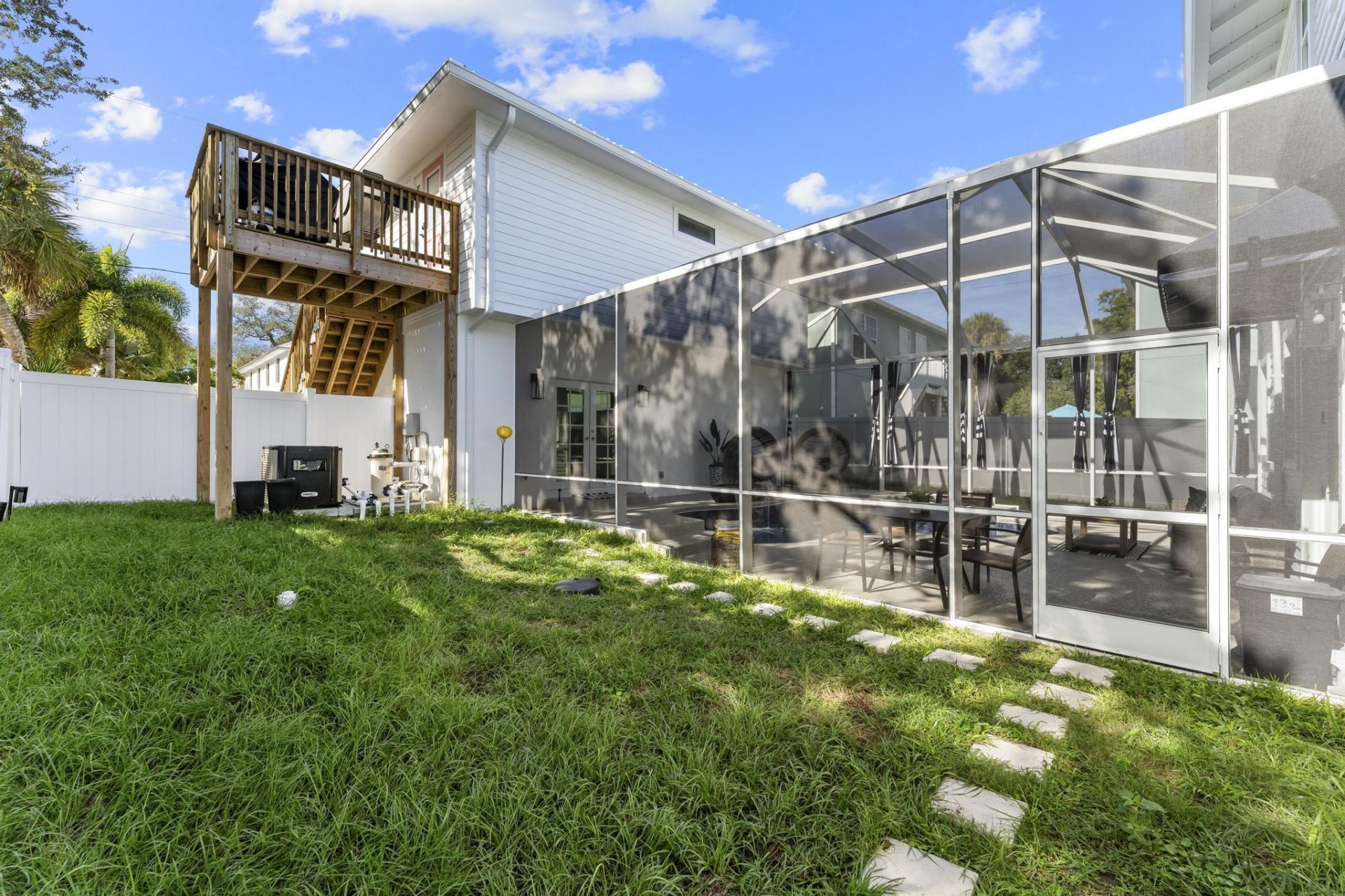 516 SW Camden Avenue, Stuart, FL 34994 Photo