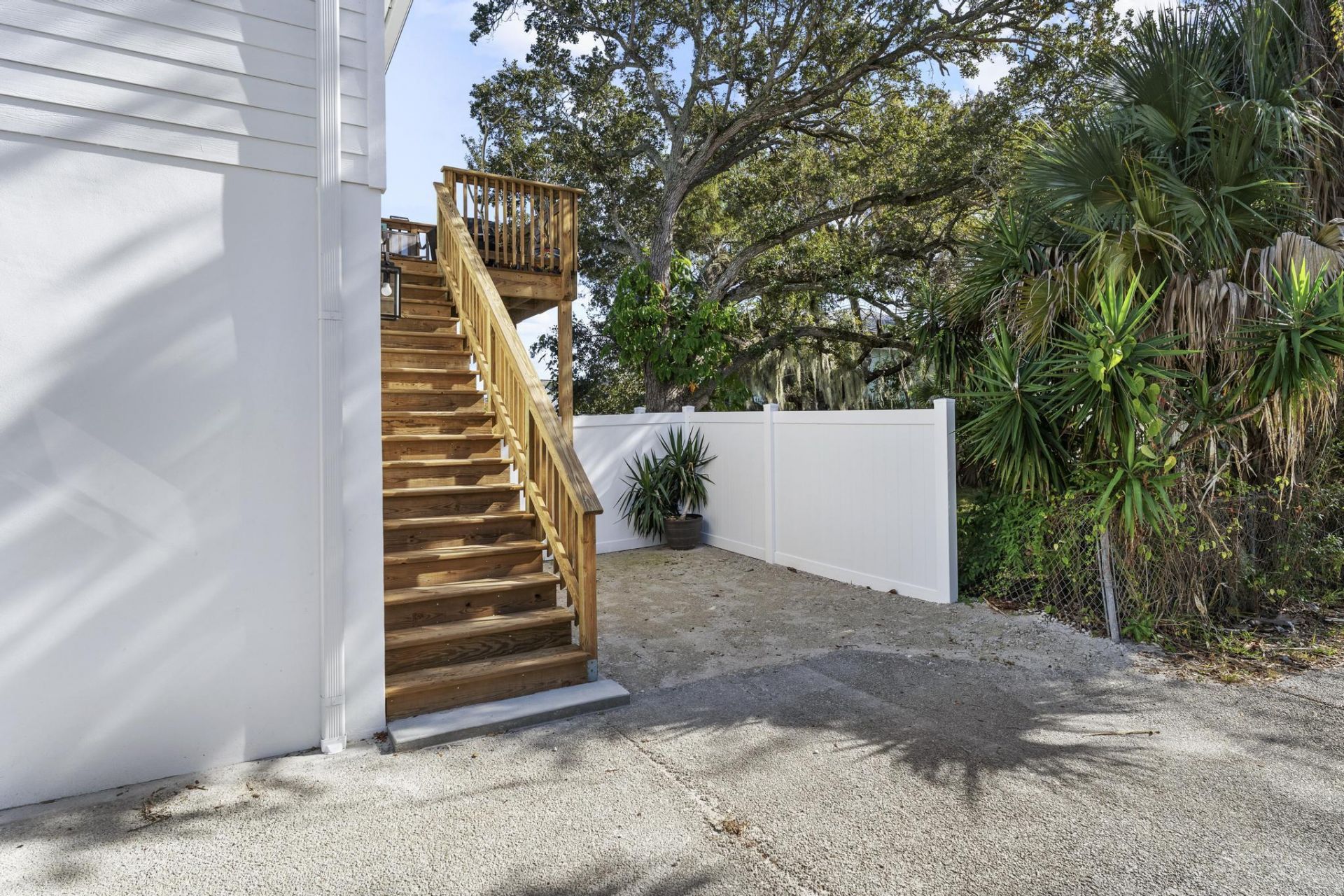 516 SW Camden Avenue, Stuart, FL 34994 Photo