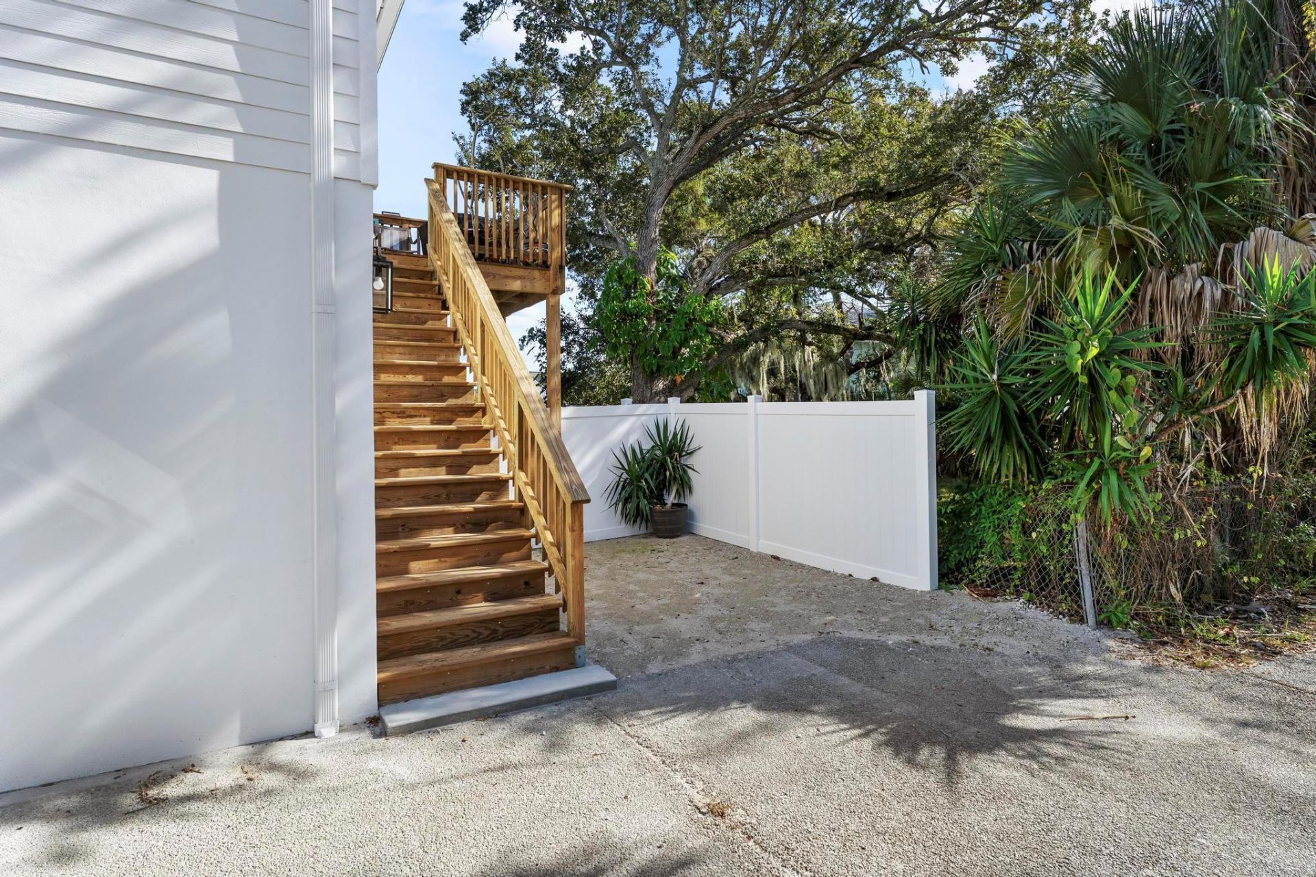 516 SW Camden Avenue, Stuart, FL 34994 Photo