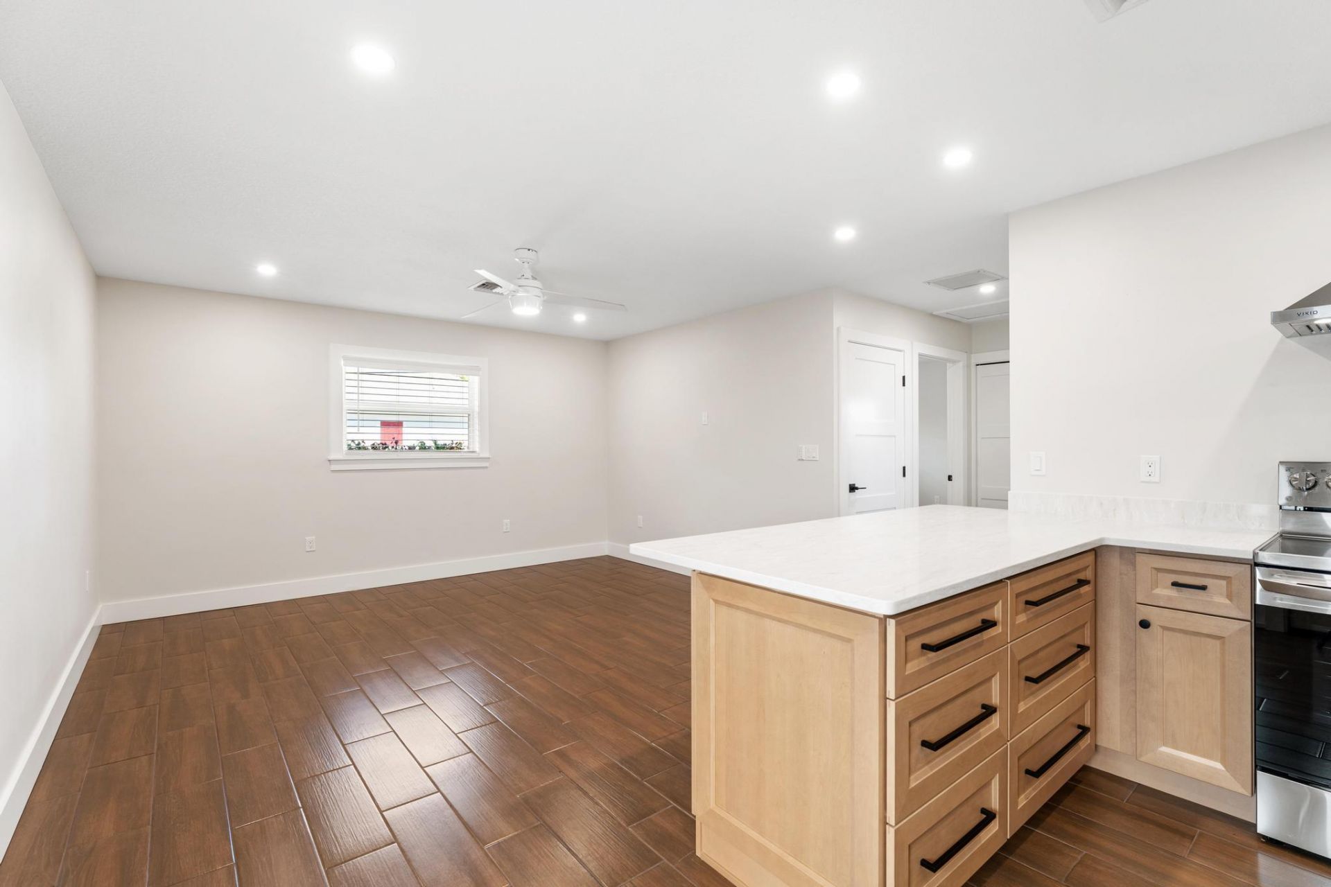 516 SW Camden Avenue, Stuart, FL 34994 Photo