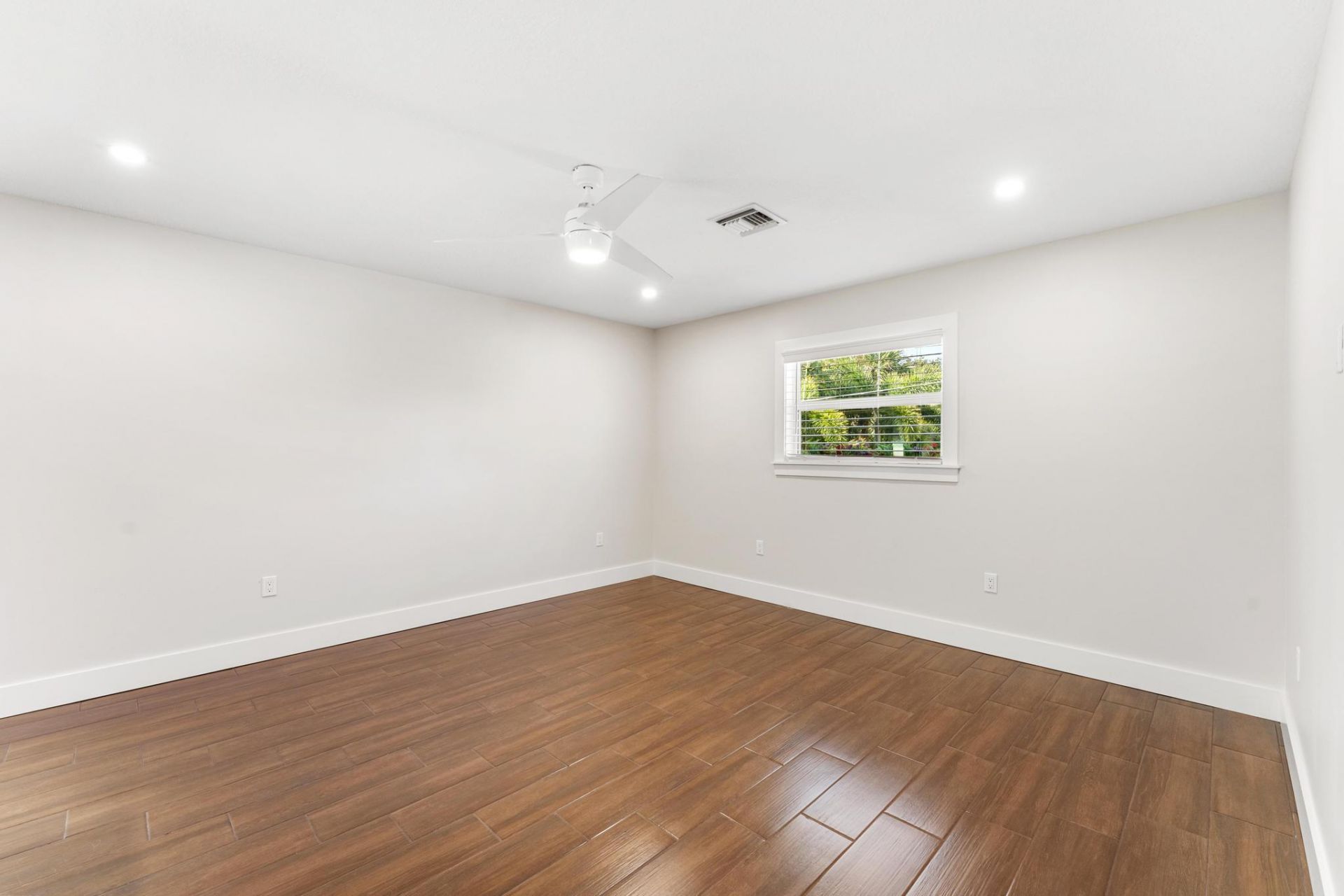 516 SW Camden Avenue, Stuart, FL 34994 Photo