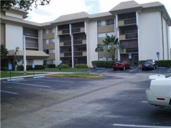 721 N Pine Island Road, Unit 116, Plantation, FL 33324