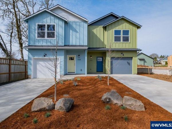 1531 (1535) SW 11th Av, Dallas, OR 97338