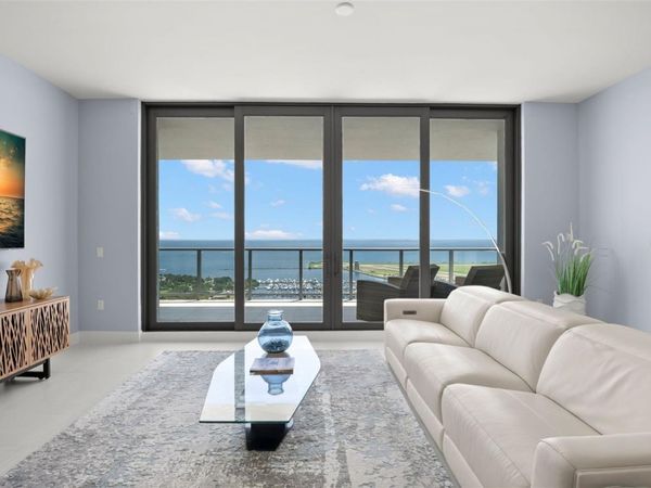 301 1ST STREET S, Unit 2402, ST PETERSBURG, FL 33701