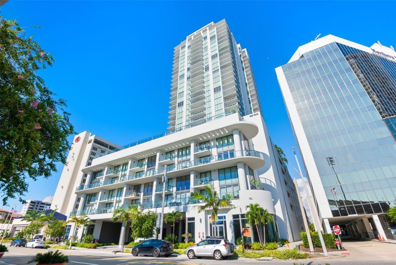 301 1st Street S, Unit 2402, Saint Petersburg, FL 33701 Photo