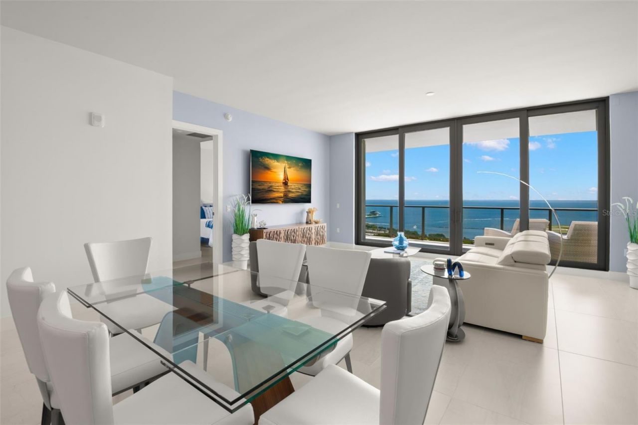 301 1st Street S, Unit 2402, Saint Petersburg, FL 33701 Photo