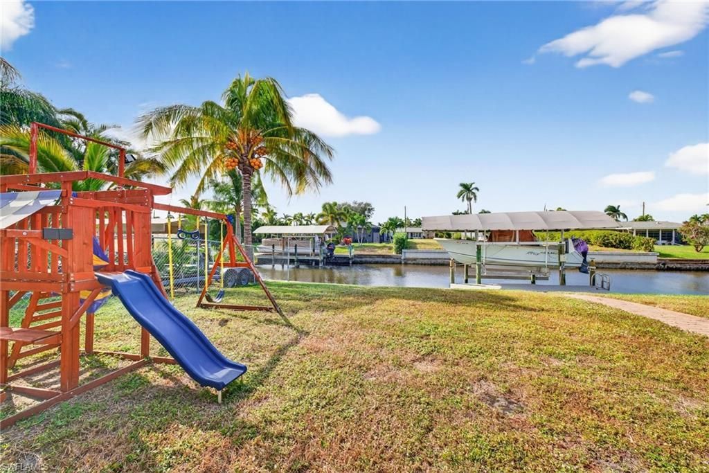 5228 Tower Dr, Cape Coral, FL 33904 Photo