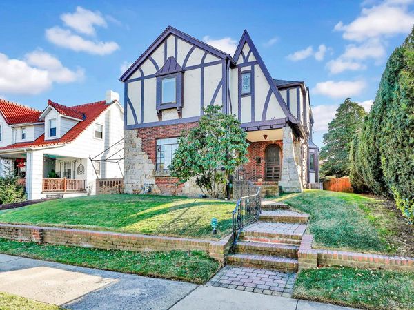 166 W Olive Street, Long Beach, NY 11561