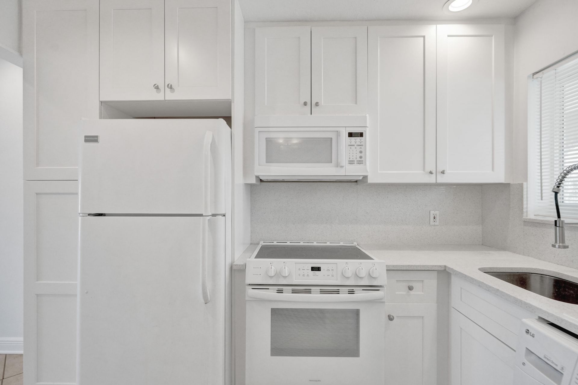 2311 NE 36th Street, Unit 2f, Lighthouse Point, FL 33064 Photo