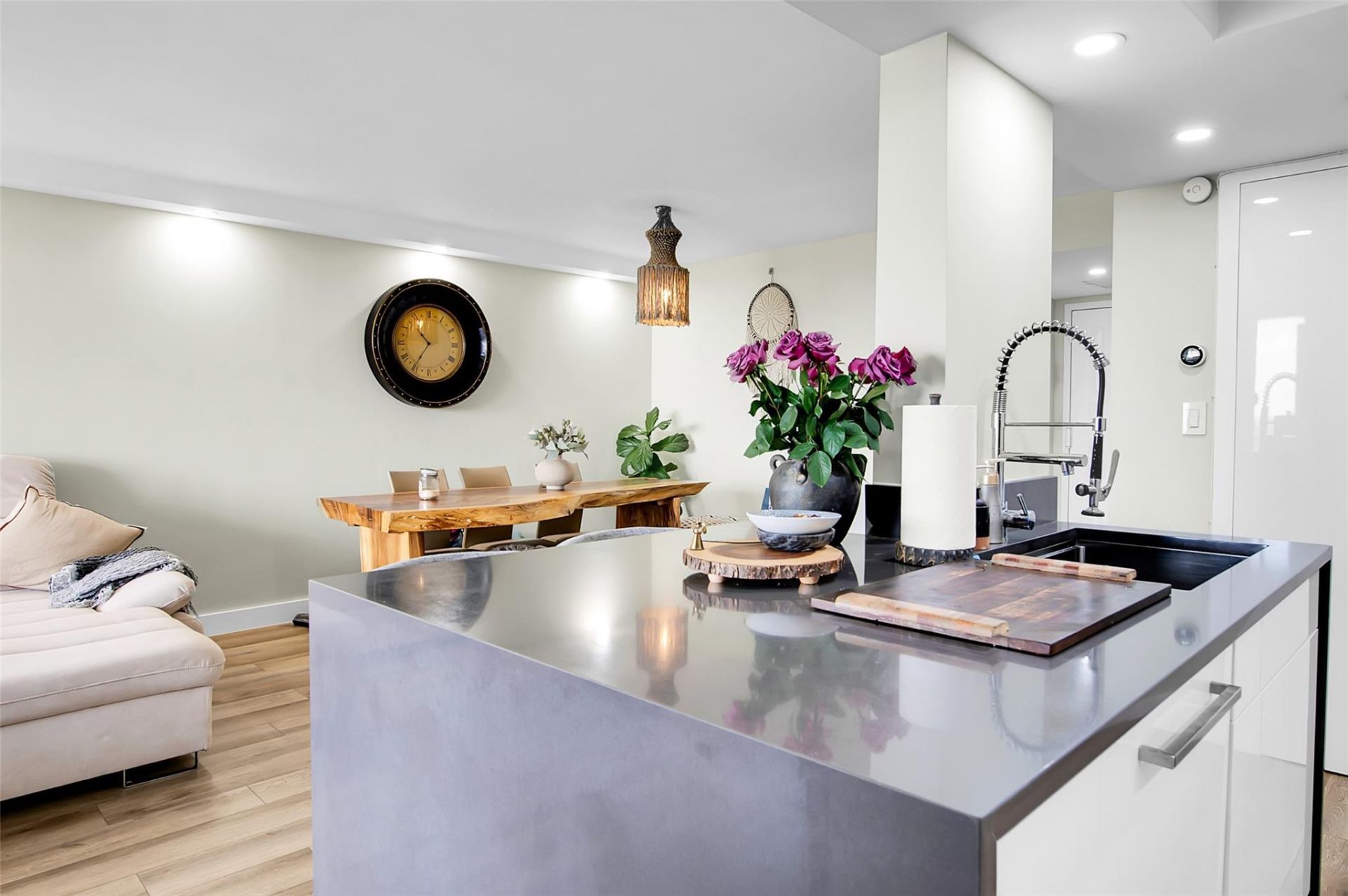 600 Parkview Drive, Unit 1029, Hallandale Beach, FL 33009 Photo