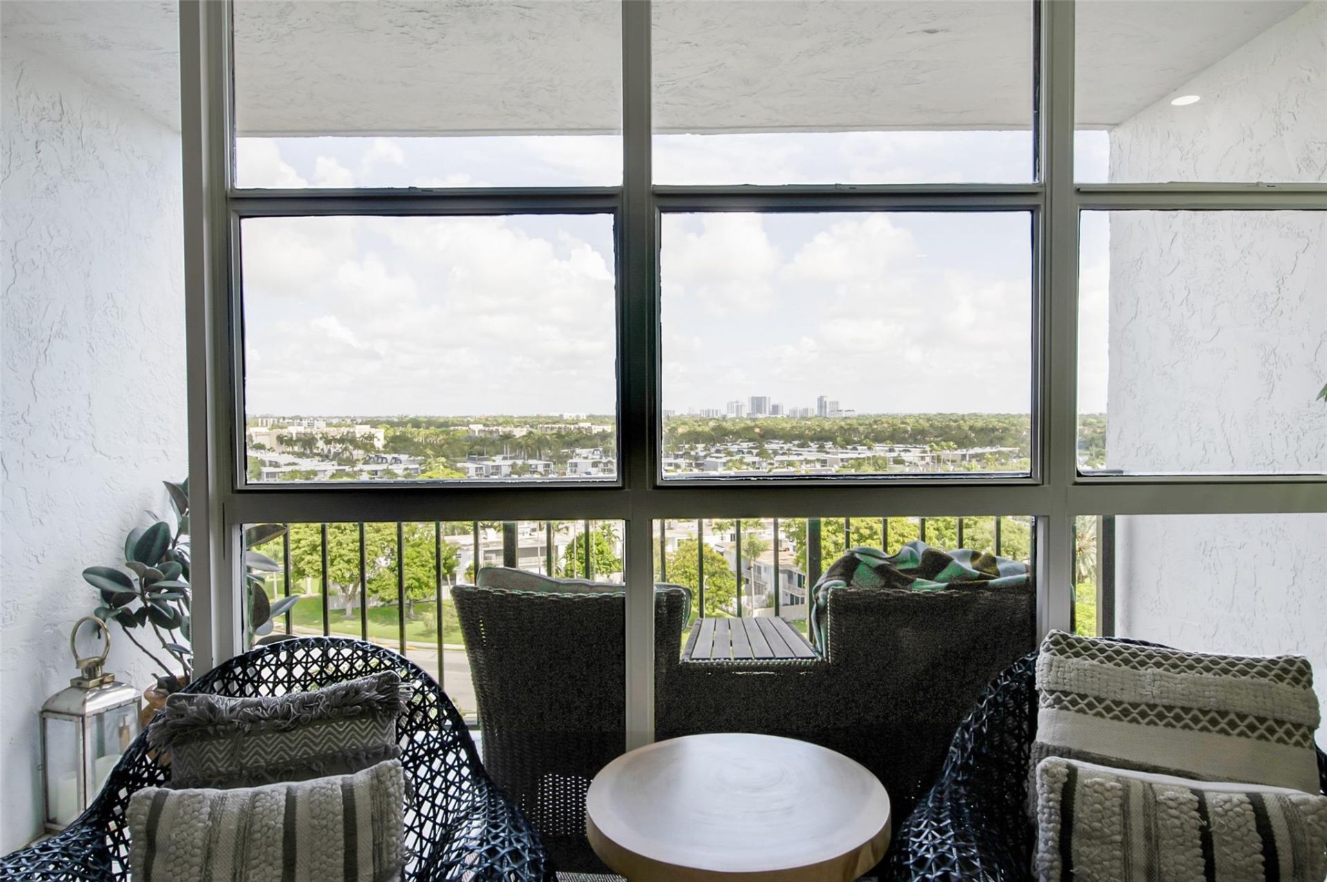 600 Parkview Drive, Unit 1029, Hallandale Beach, FL 33009 Photo