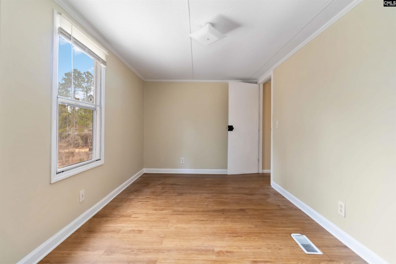 625 Arabian Drive Photo 18