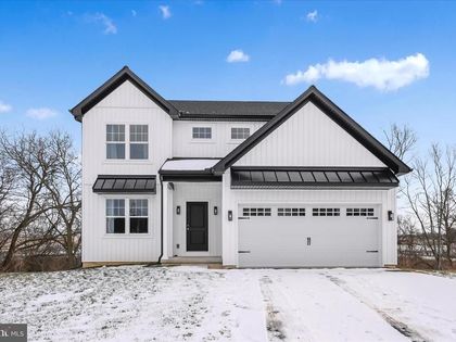 229 PILGRIM DRIVE Lancaster, PA 17603