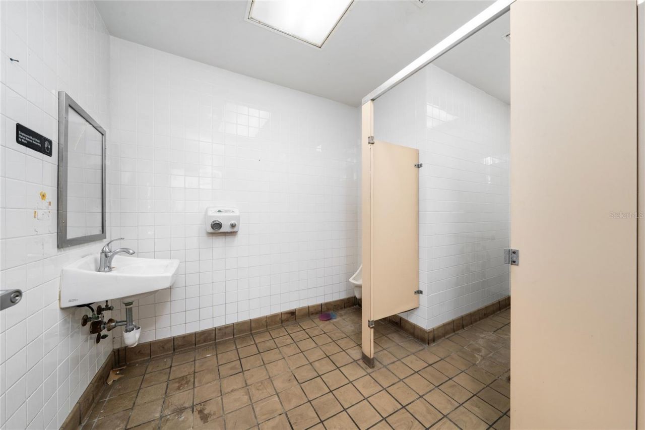 7155 S Orange Blossom Trail, Orlando, FL 32809 Photo