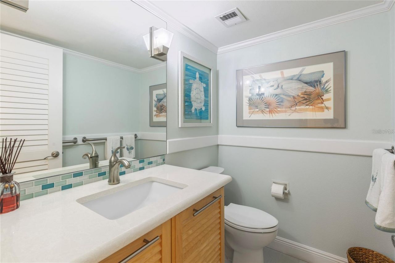 440 S Gulfview Boulevard, Unit 1705, Clearwater Beach, FL 33767 Photo