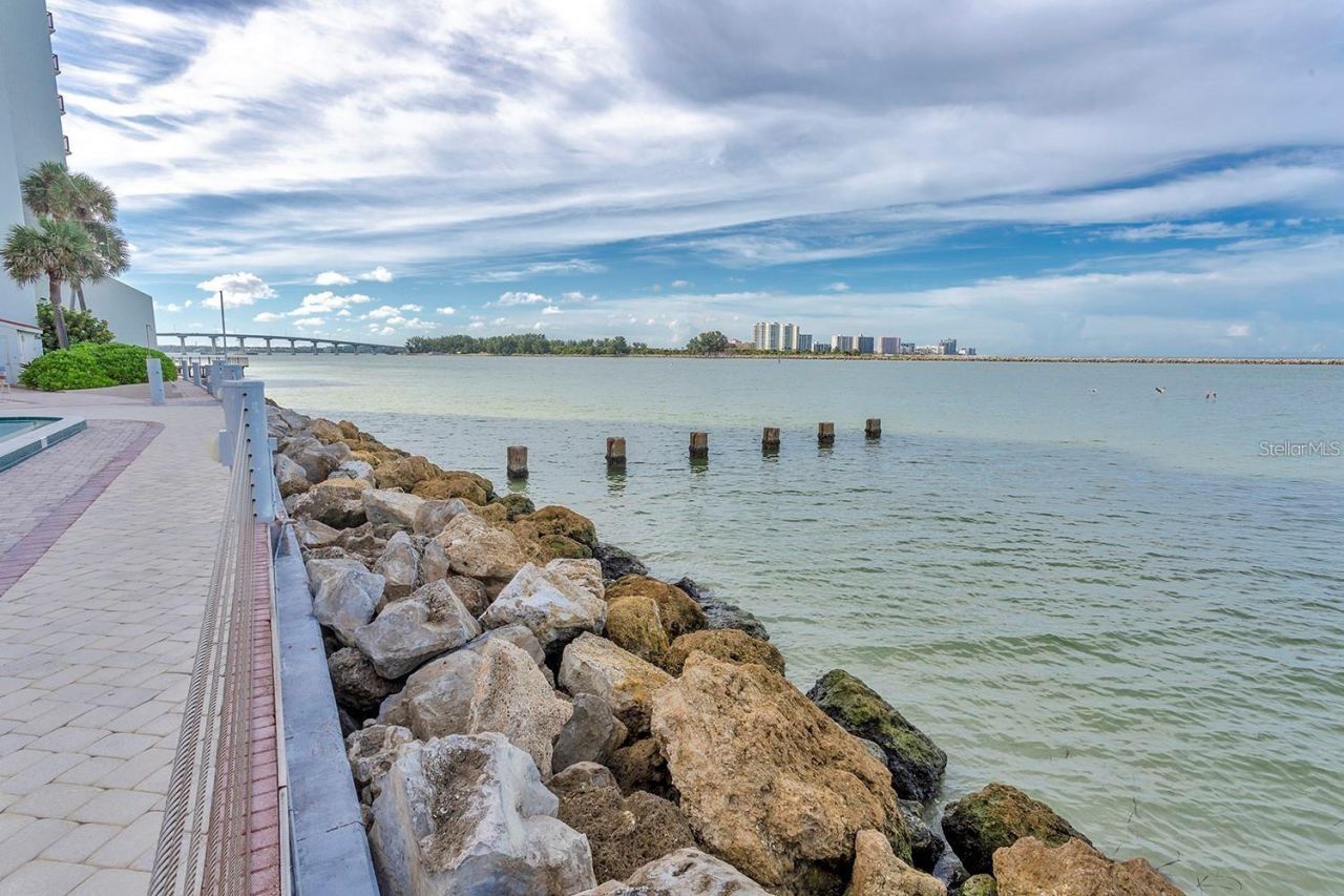 440 S Gulfview Boulevard, Unit 1705, Clearwater Beach, FL 33767 Photo
