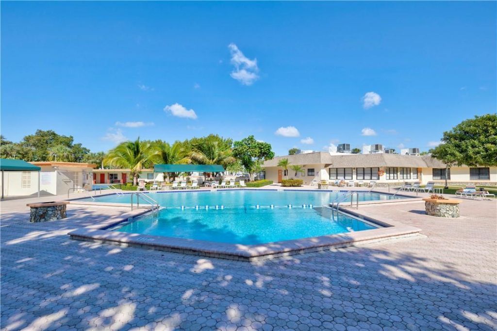 3990 NW 42nd Avenue, Unit #108, Lauderdale Lakes, FL 33319 Photo