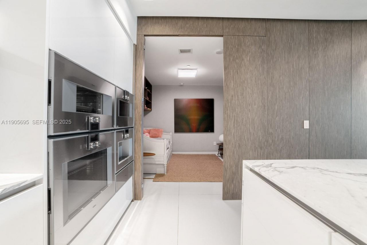 10201 Collins Ave , Unit 807, Bal Harbour, FL 33154 Photo