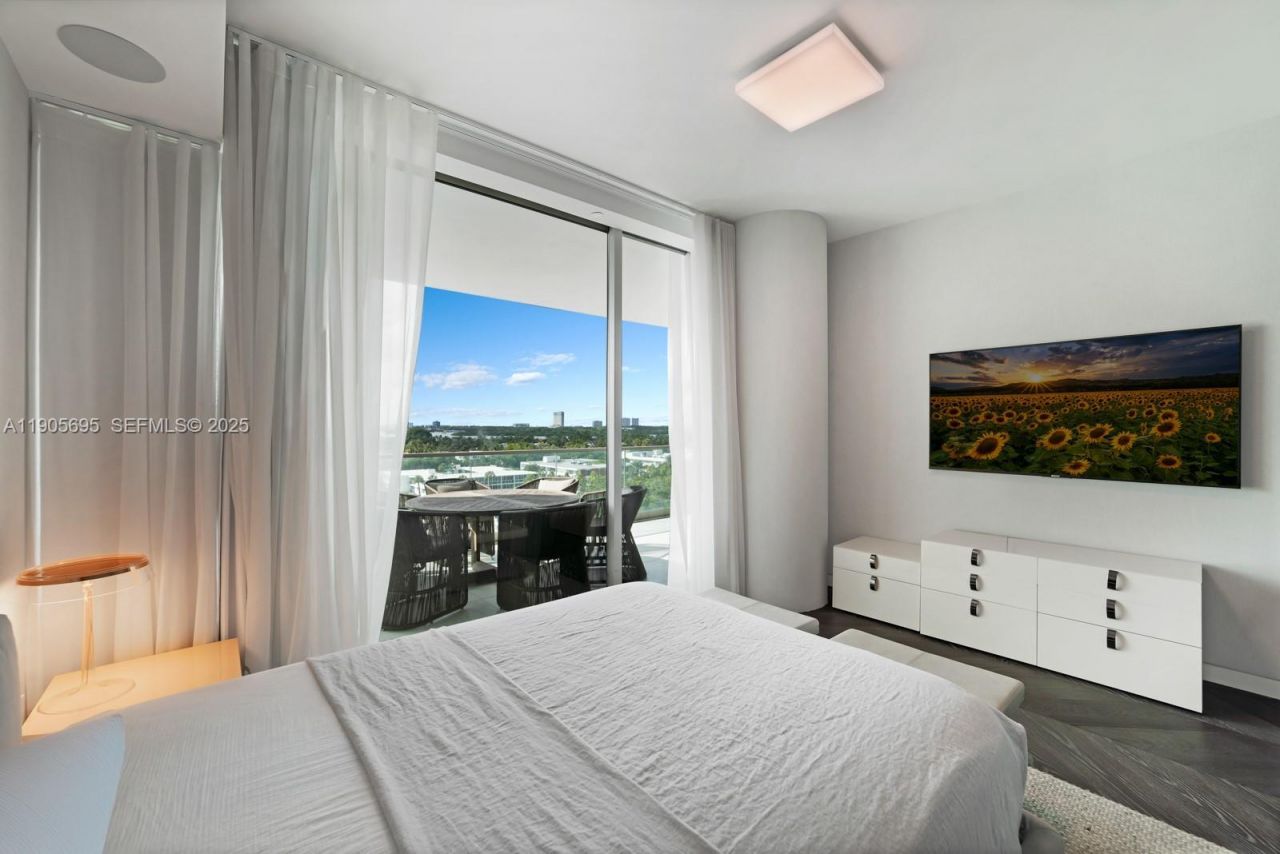 10201 Collins Ave , Unit 807, Bal Harbour, FL 33154 Photo