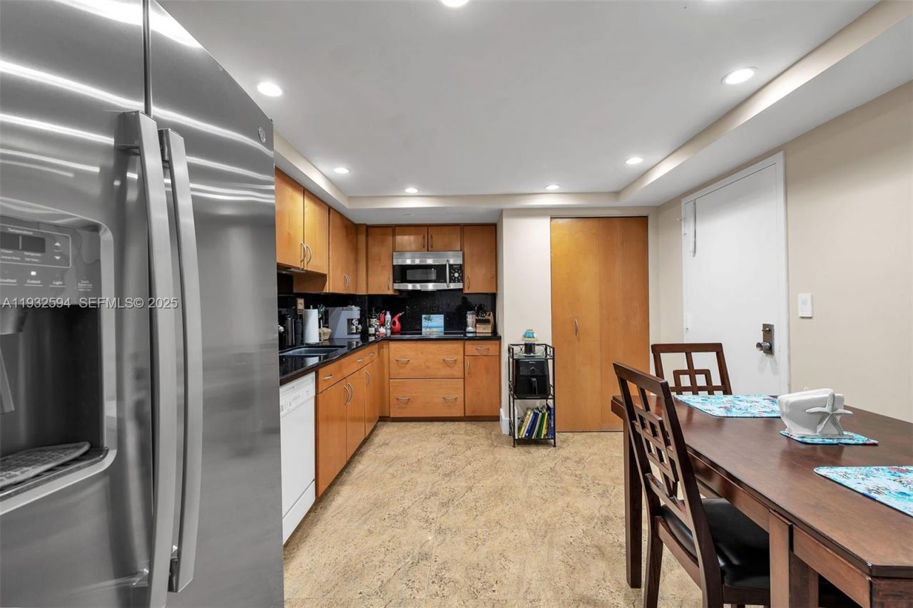 3200 N Port Royale Dr N, Unit 511, Fort Lauderdale, FL 33308 Photo