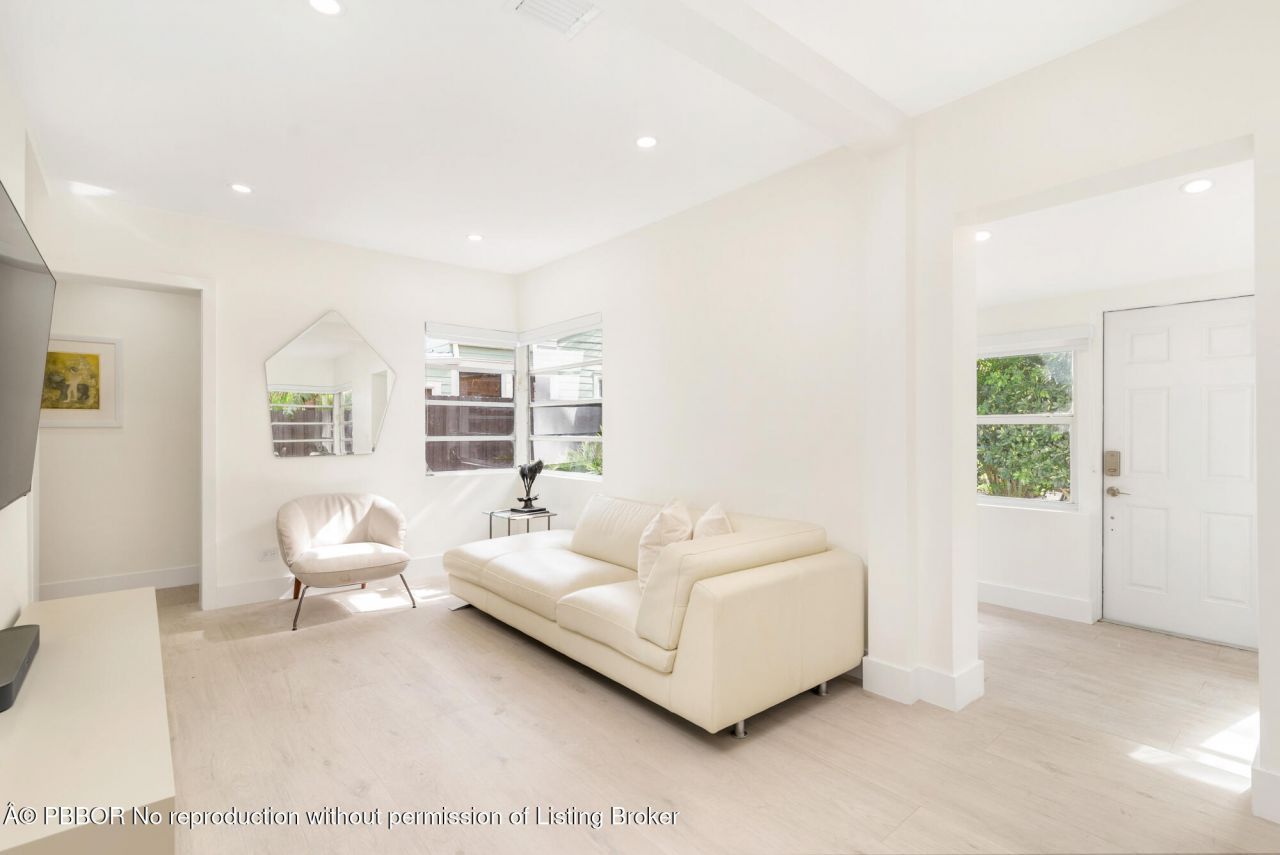 439 28th Street, West Palm Beach, FL 33407 Photo