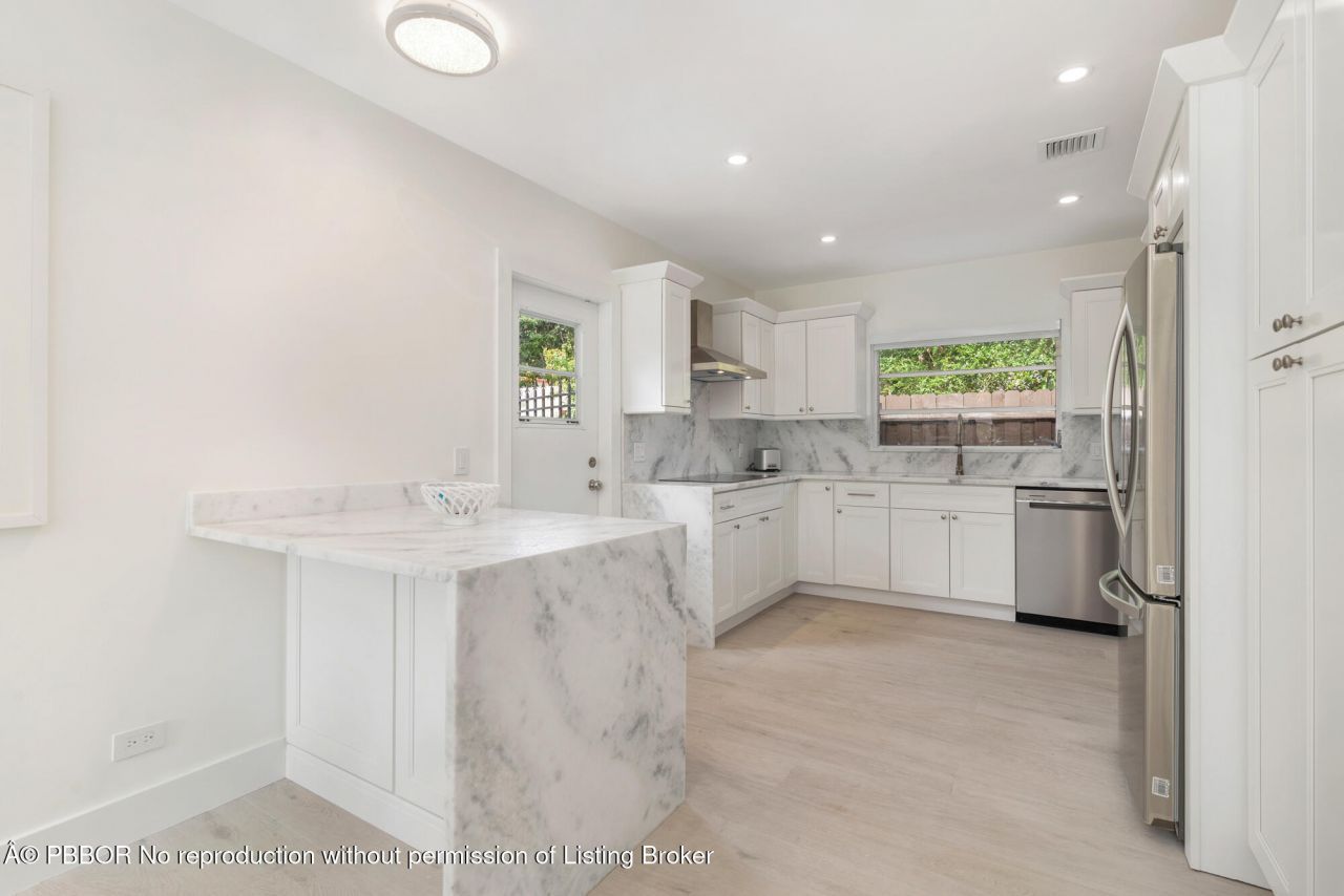 439 28th Street, West Palm Beach, FL 33407 Photo