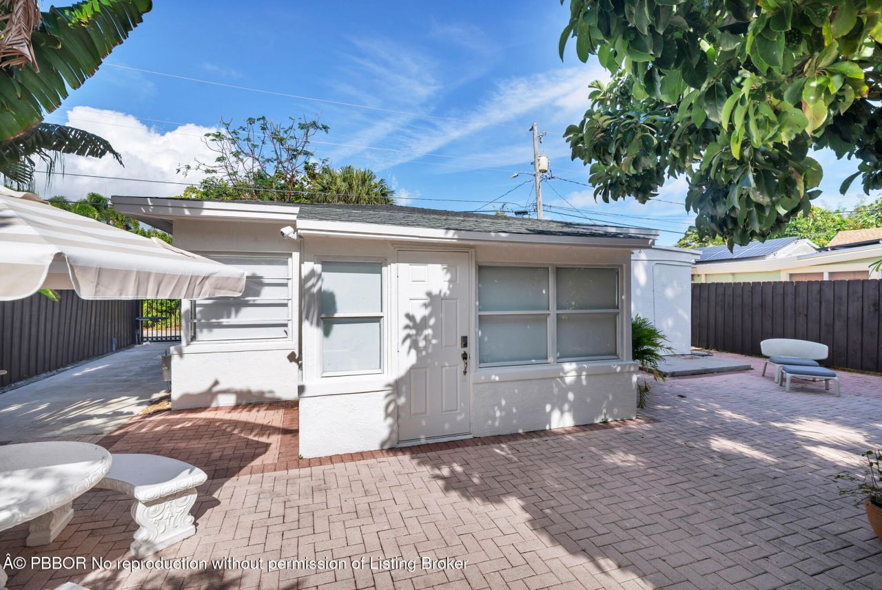 439 28th Street, West Palm Beach, FL 33407 Photo