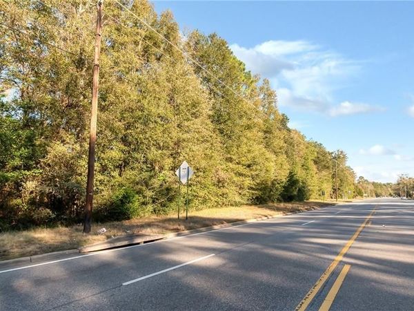 6450 Moffett Road, Mobile, AL 36618