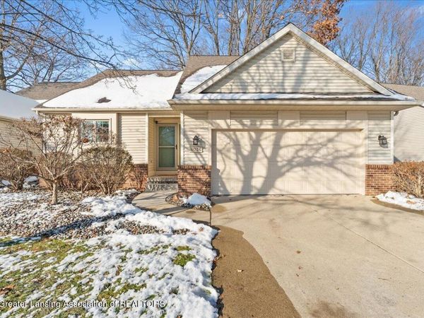 6036 Madeira Drive, Lansing, MI 48917