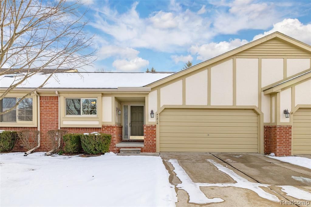 41816 Greenwood Lane, Clinton Township, MI 48038 Main Photo