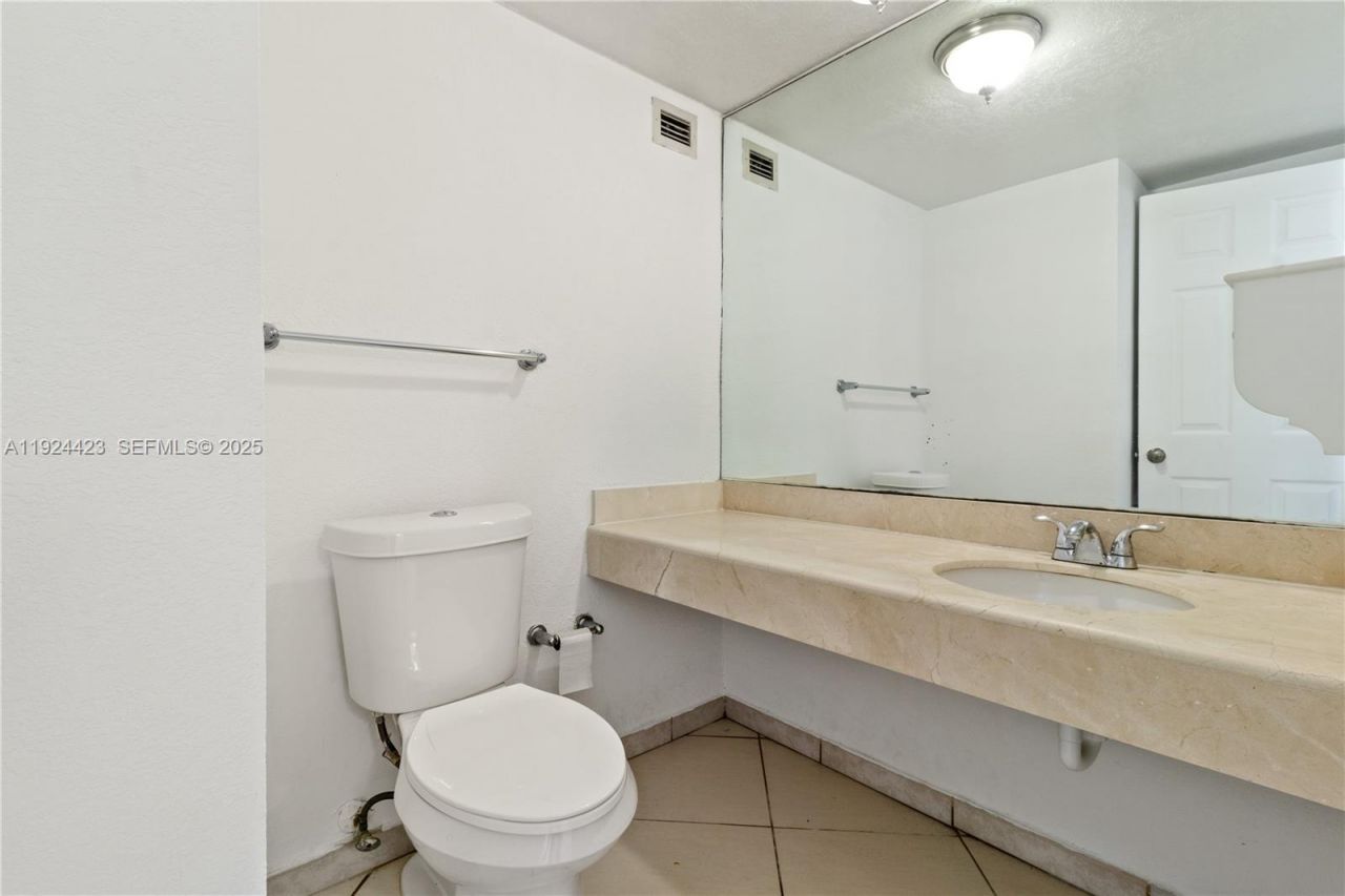 6770 Indian Creek Dr , Unit 11B, Miami Beach, FL 33141 Photo