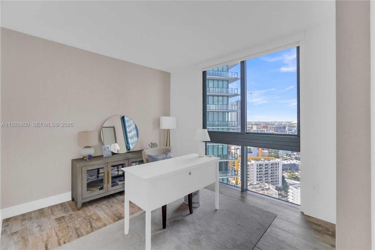 650 NE 32nd St, Unit 2901, Miami, FL 33137 Photo