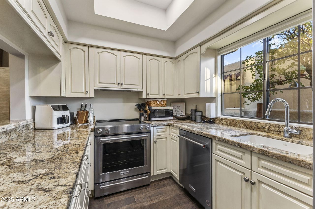 6216 N 30th Place, Phoenix, AZ 85016 Main Photo