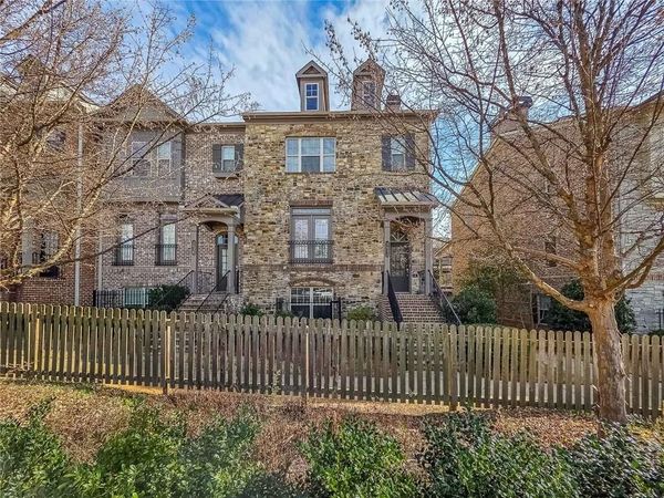 2632 Vintage Drive, Unit 9, Alpharetta, GA 30009