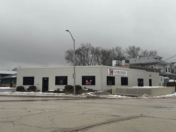 2300 5th Avenue, Rock Island, IL 61201