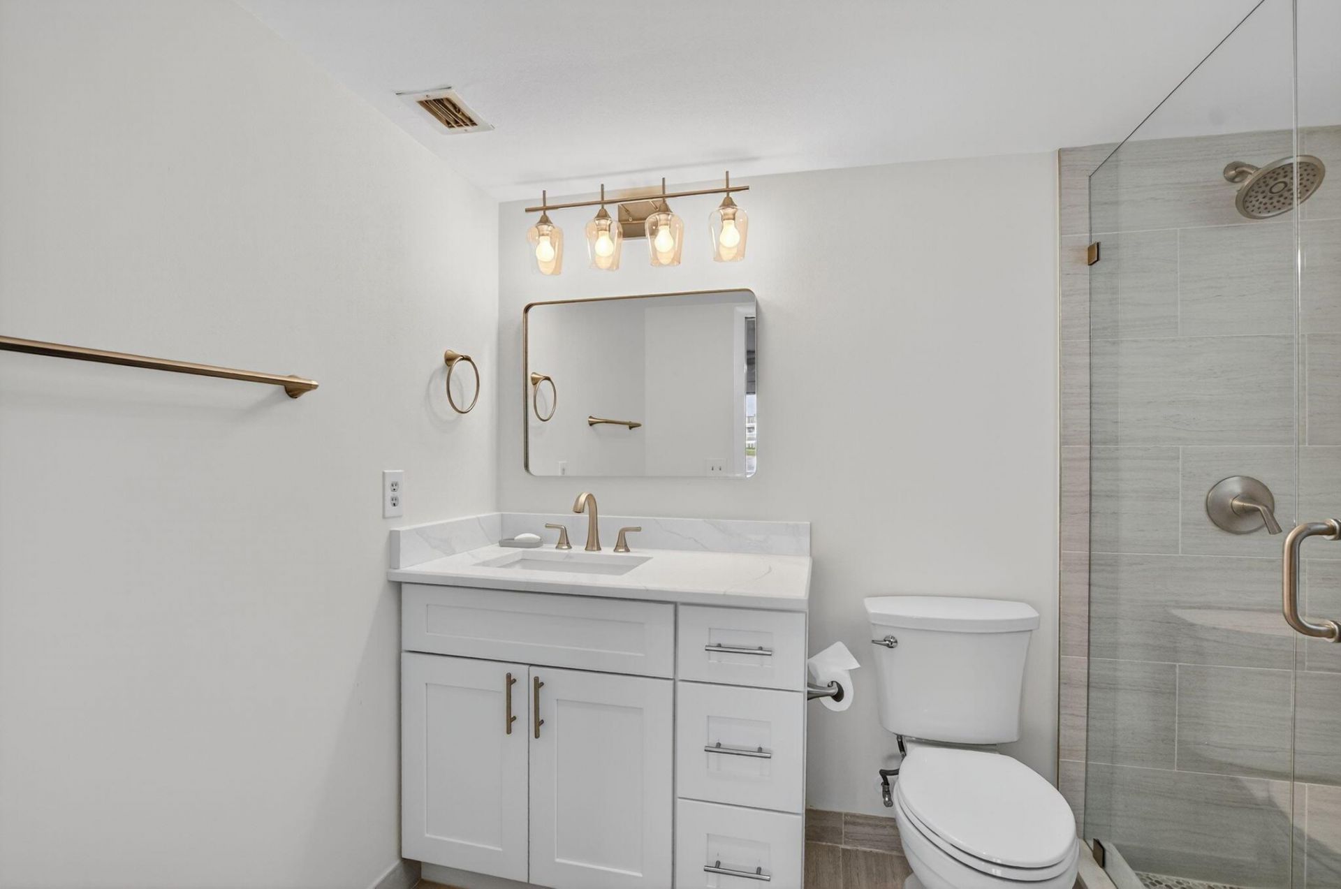 1090 Guildford E, Unit 1090, Boca Raton, FL 33434 Photo