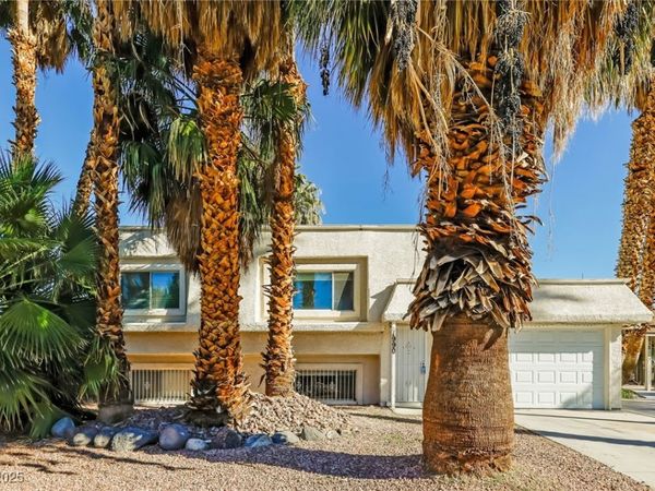 1990 Cobra Court, Las Vegas, NV 89142