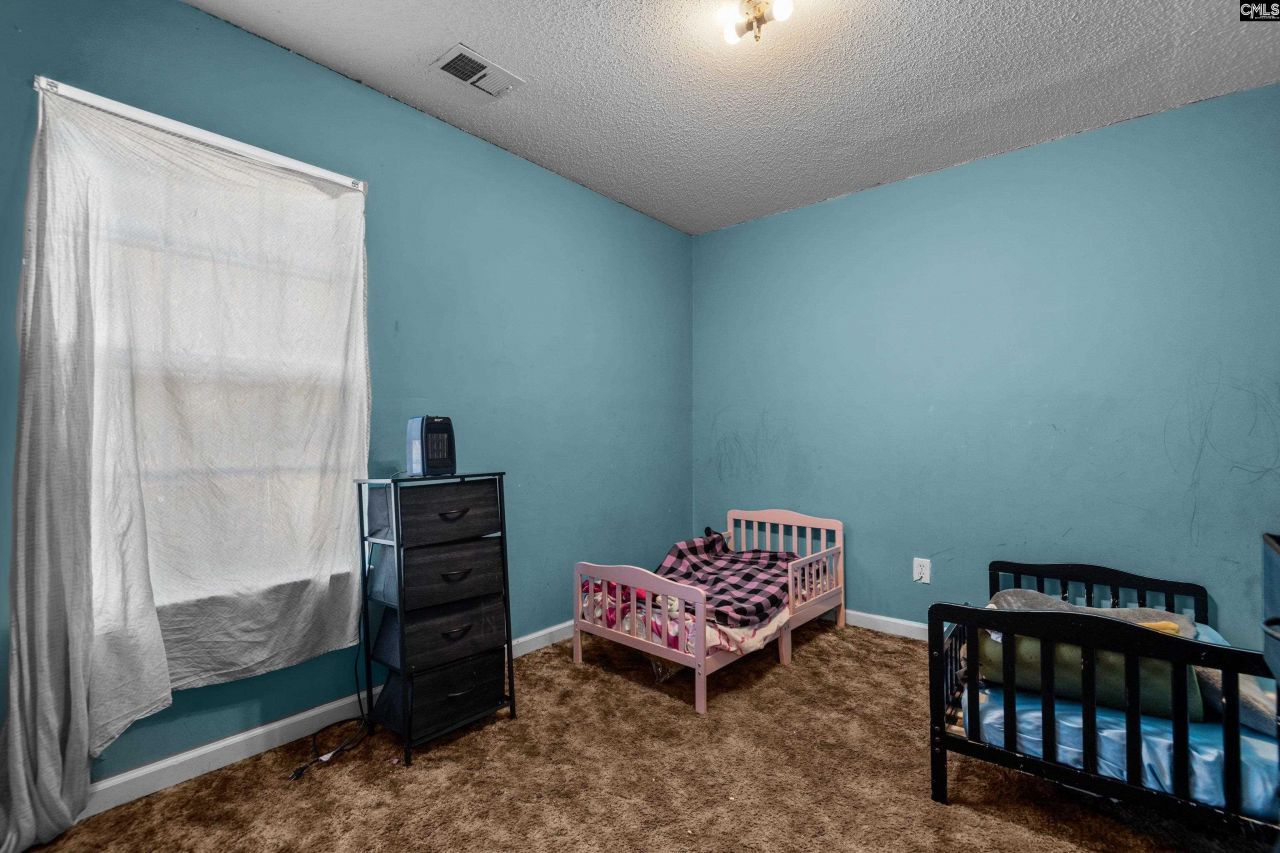 1036 Rockyknoll Drive Photo 15