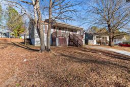 1036 Rockyknoll Drive photo 4