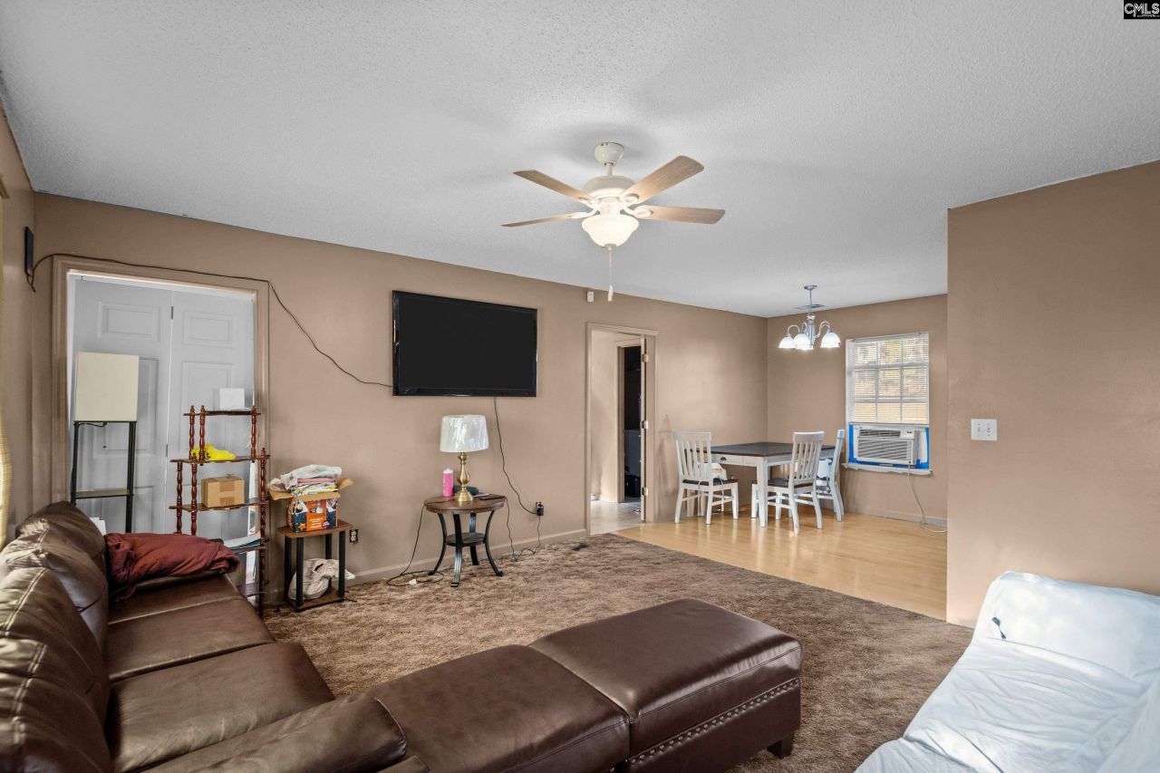 1036 Rockyknoll Drive Photo 6