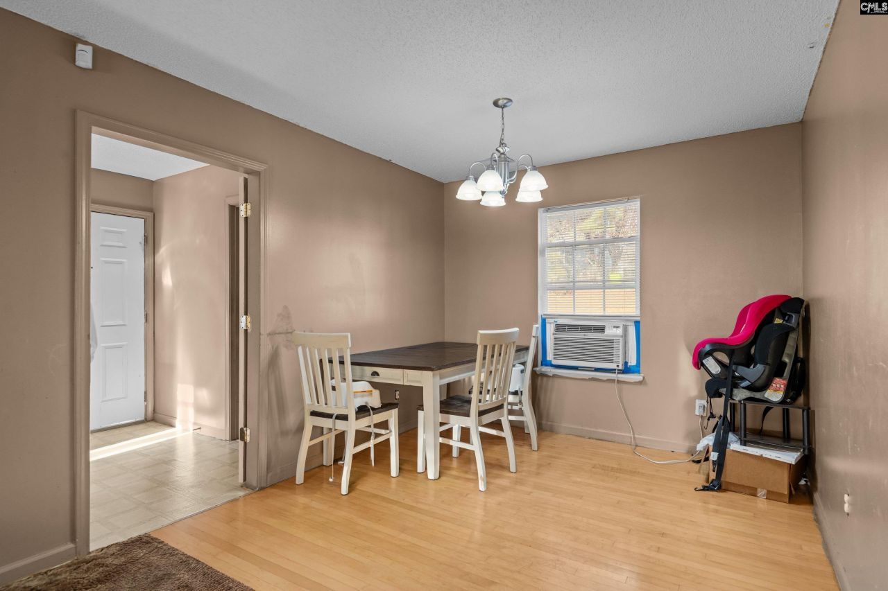 1036 Rockyknoll Drive Photo 7