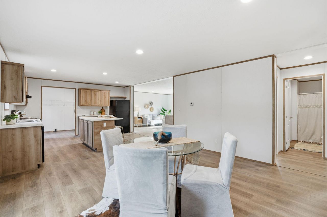 230 Carolina Drive Photo 13