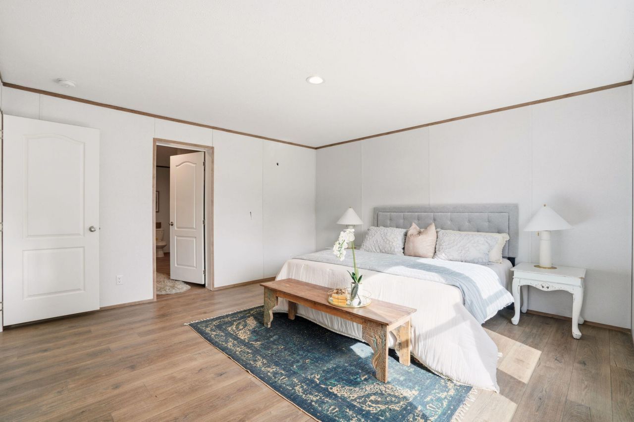 230 Carolina Drive Photo 16