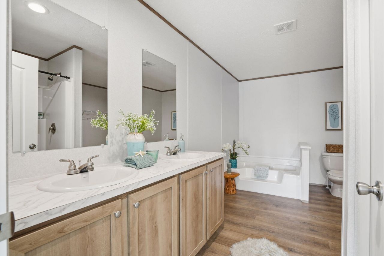 230 Carolina Drive Photo 18