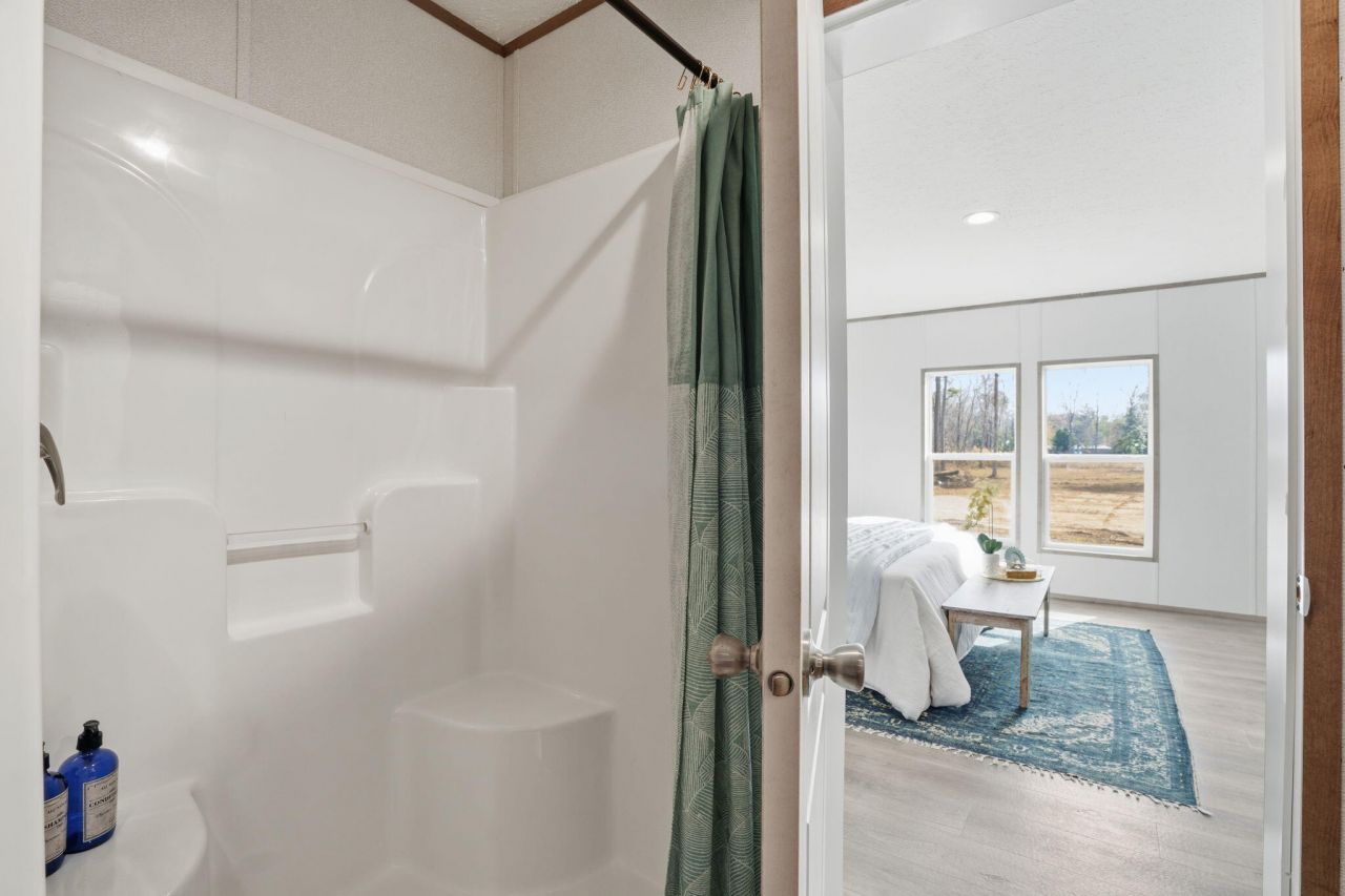 230 Carolina Drive Photo 19