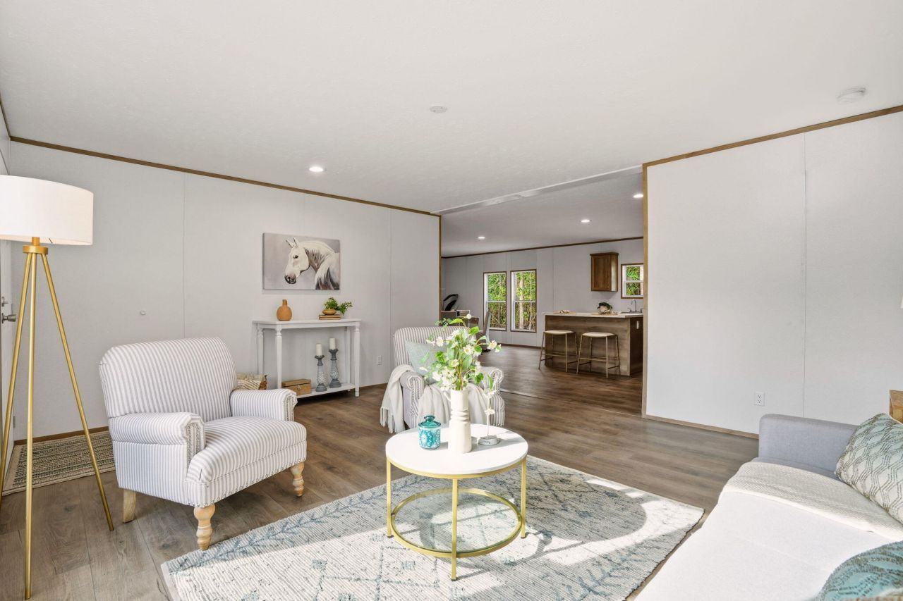 230 Carolina Drive Photo 9