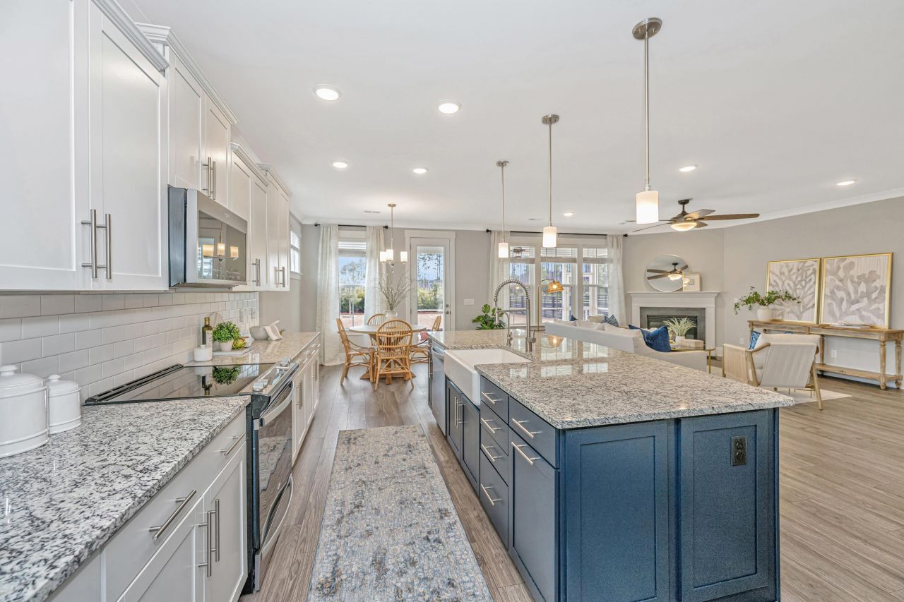 168 Clearblue Loop Photo 10