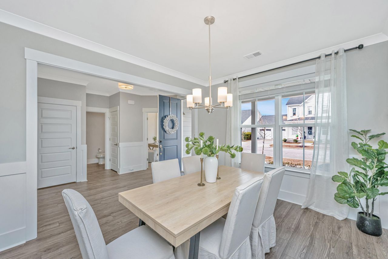 168 Clearblue Loop Photo 10