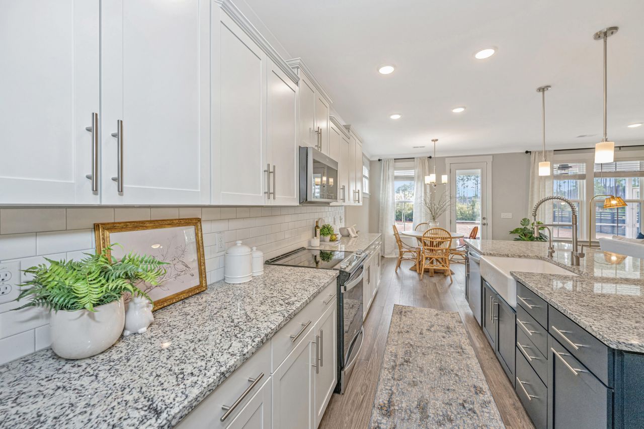 168 Clearblue Loop Photo 11